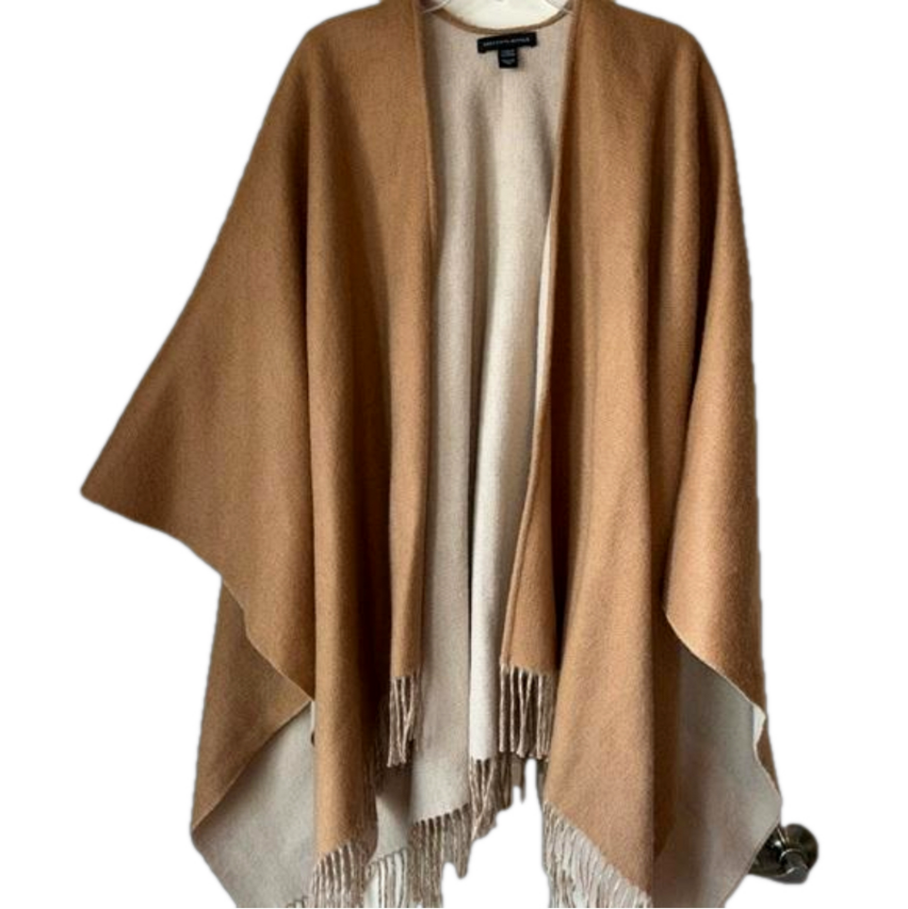 Saks Fifth Avenue Tan and Cream Cape